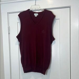IZOD Men's Burgundy Sweater Vest size tall-XLT.